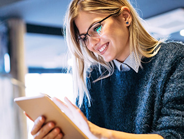 service-10 Businesswoman